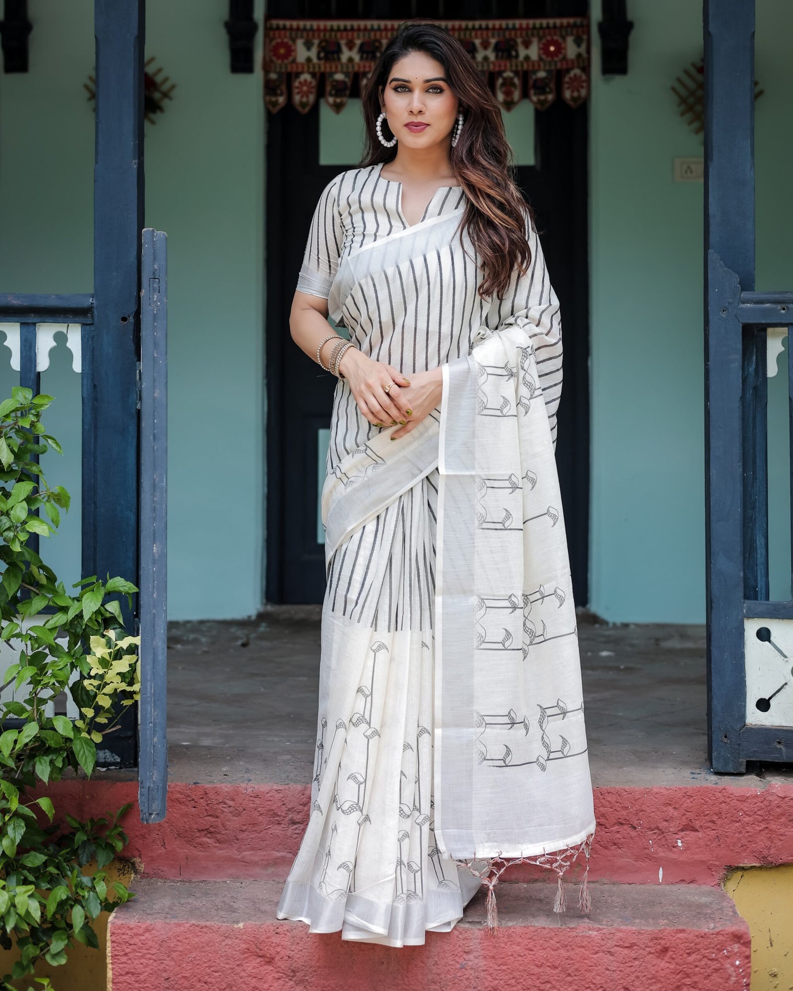 White and Black Pure Cotton Linen Saree with Striped Pattern