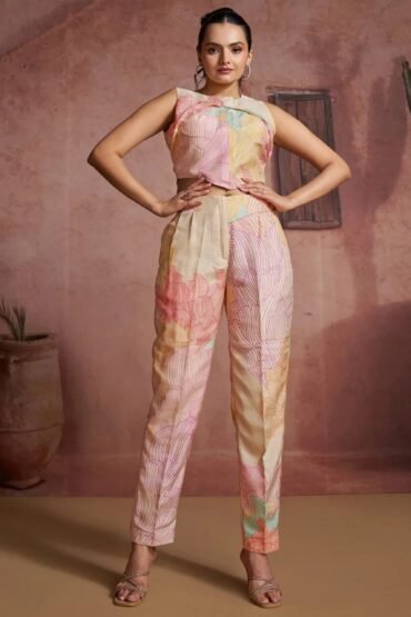 Fantastic Off-White Digital Printed Muslin Silk Party Wear Co-Ord Set