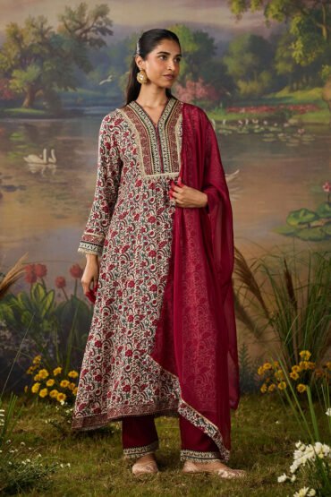 Kainat Maroon Traditional Floral Printed Viscose A-line Suit Set with Dupatta