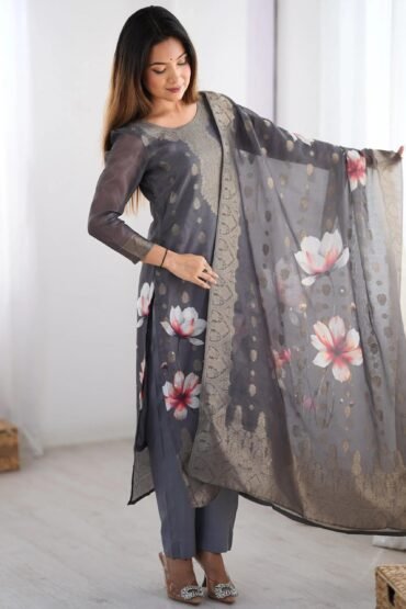 Fascinating Black Organza Digital Printed Traditional Straight Suit