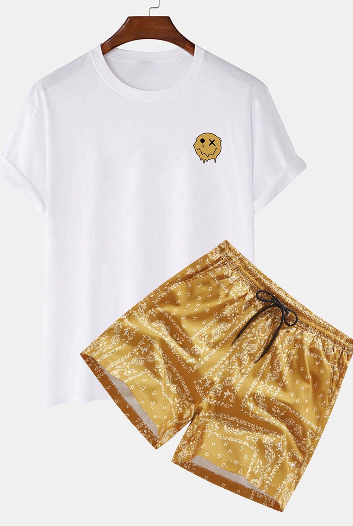 Dissolve Smiley Print T-Shirt & Paisley Print Shorts