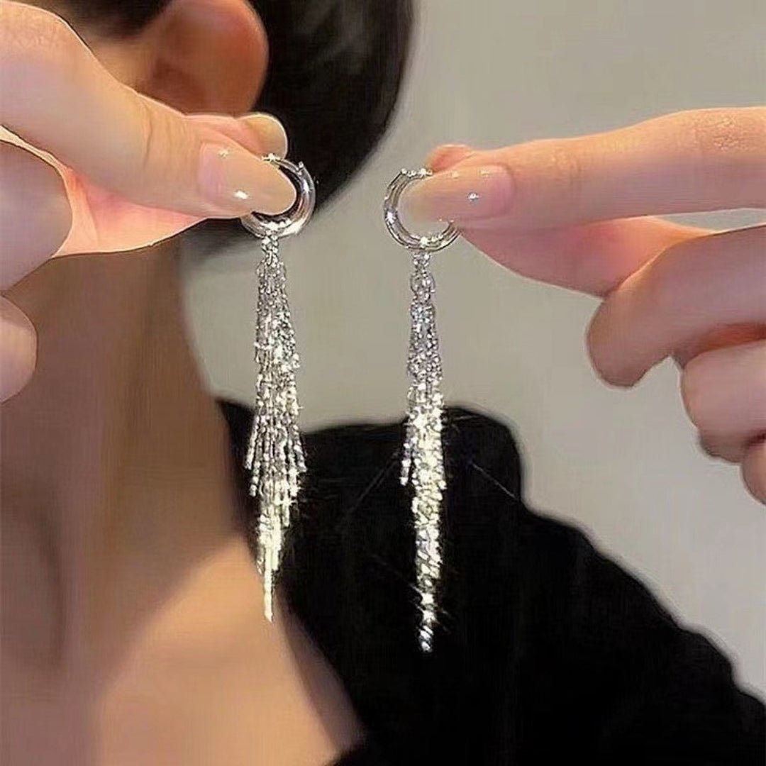 DazRich Styloing Drape Tassel Earrings