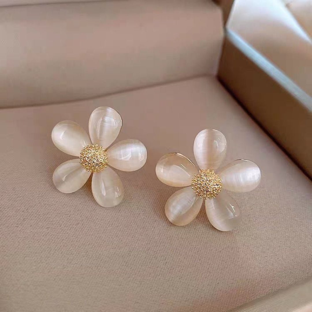 PetRich Stylo Radiance Studs Earrings