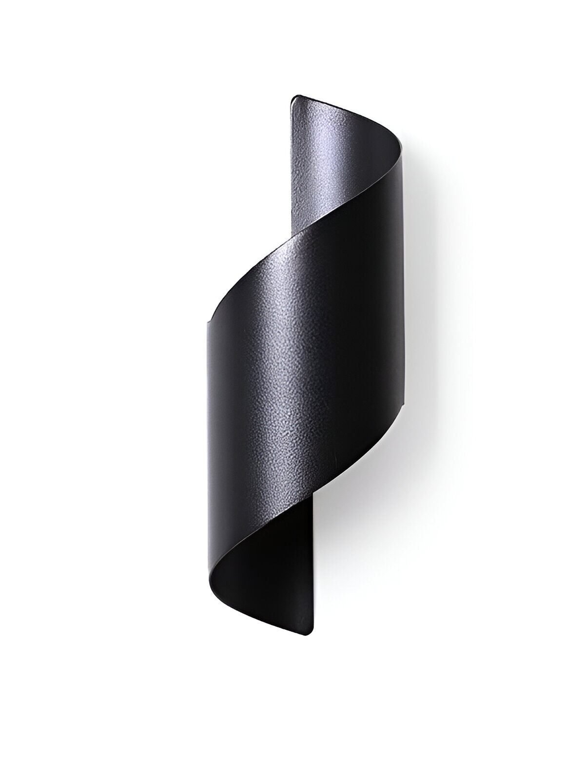 Nordic Aluminum Wave Wrap Wall Light