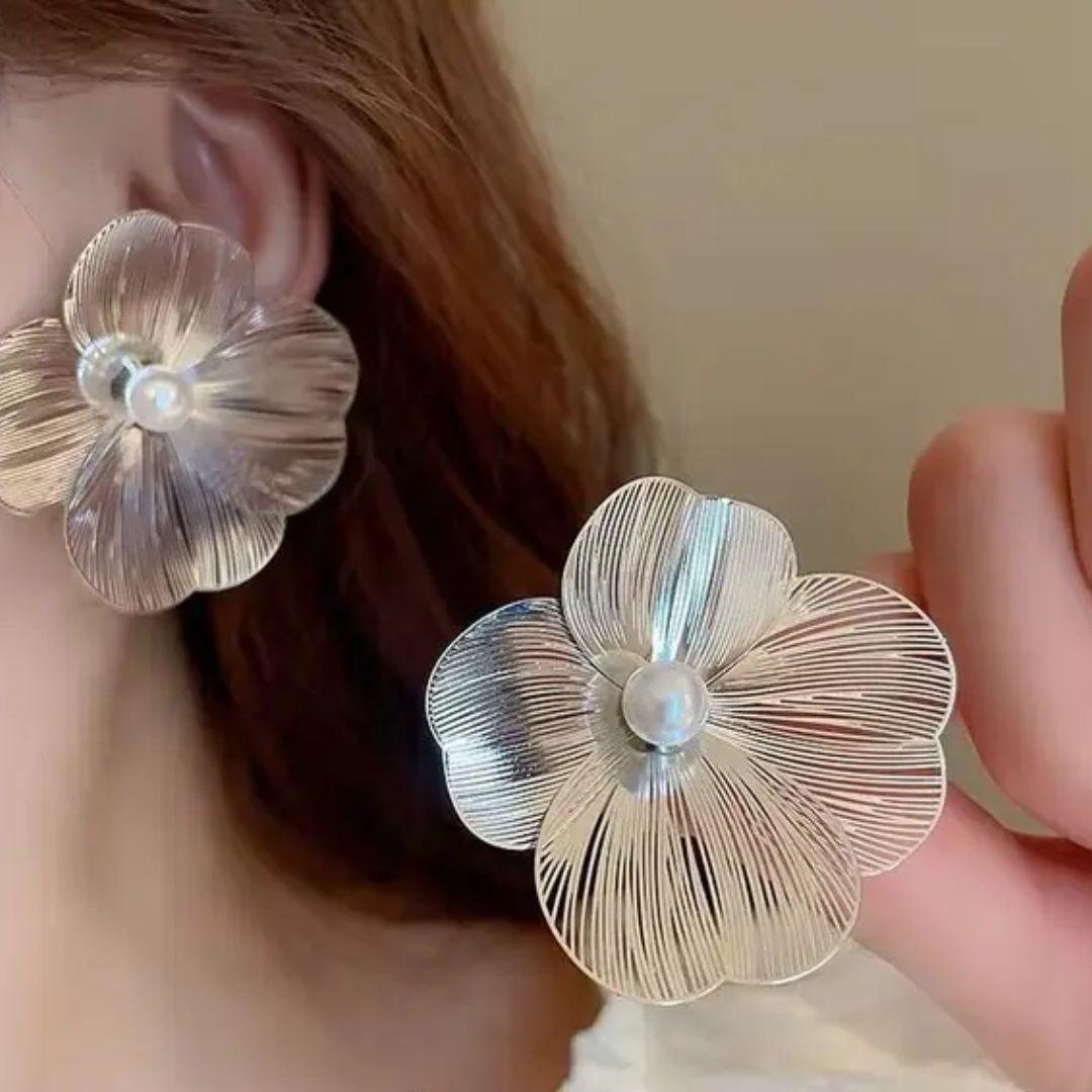 Bloom Spark Earring