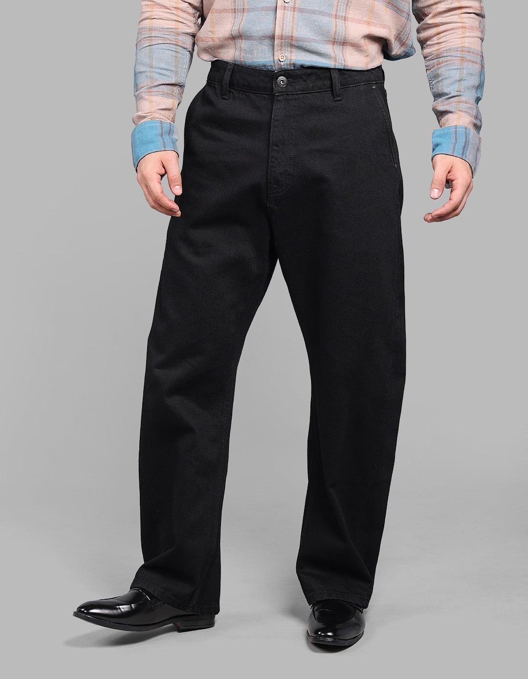 Black Loose Arc Fit Cross Pocket Denim Pant
