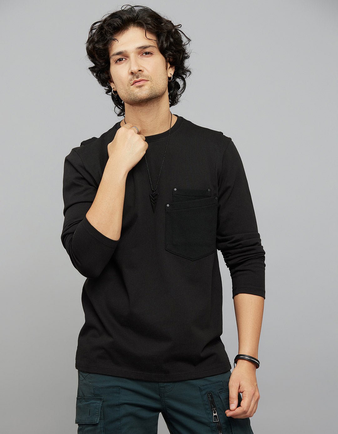 Black Full Sleeves Round Neck Tee