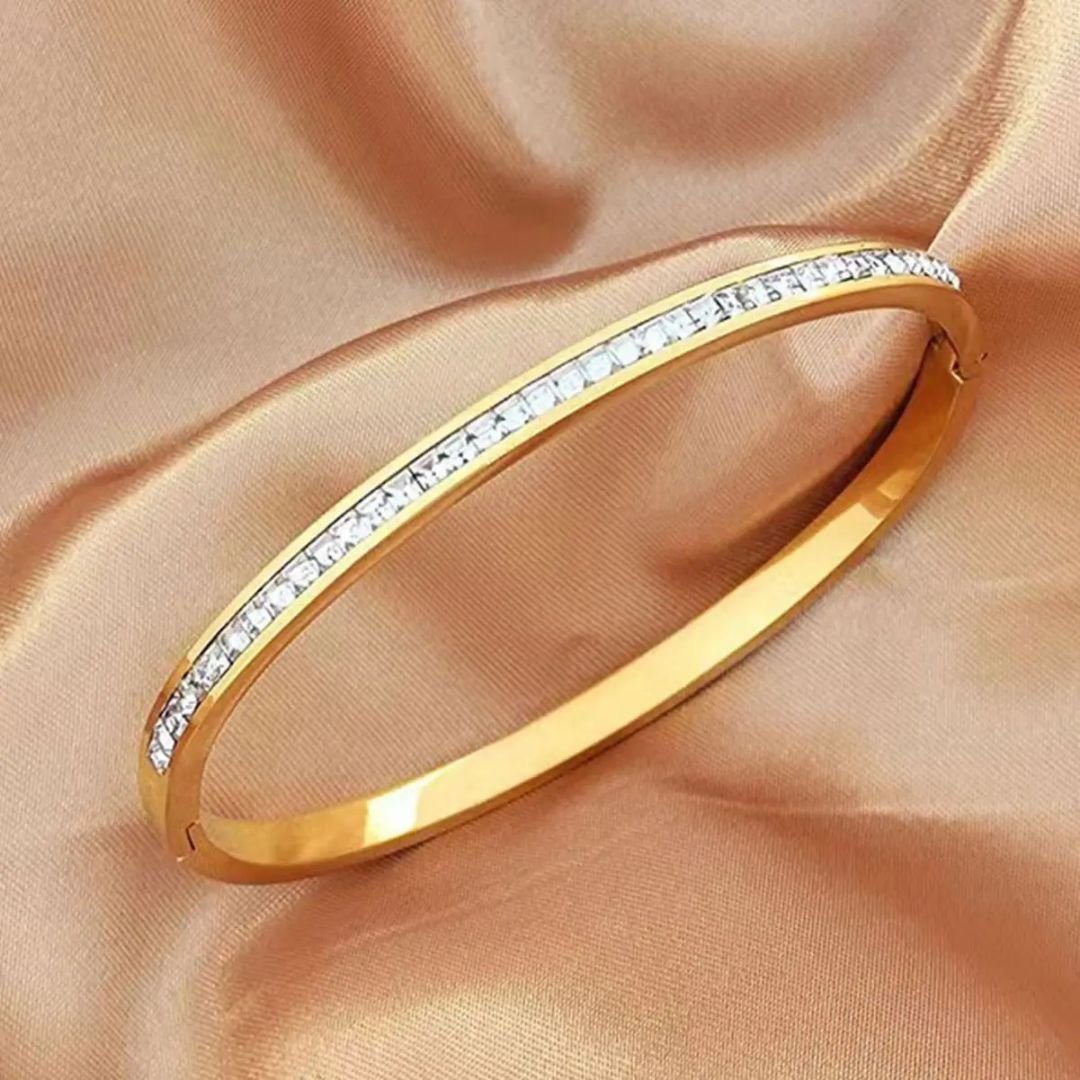 Golden HRich Styloo Bracelet