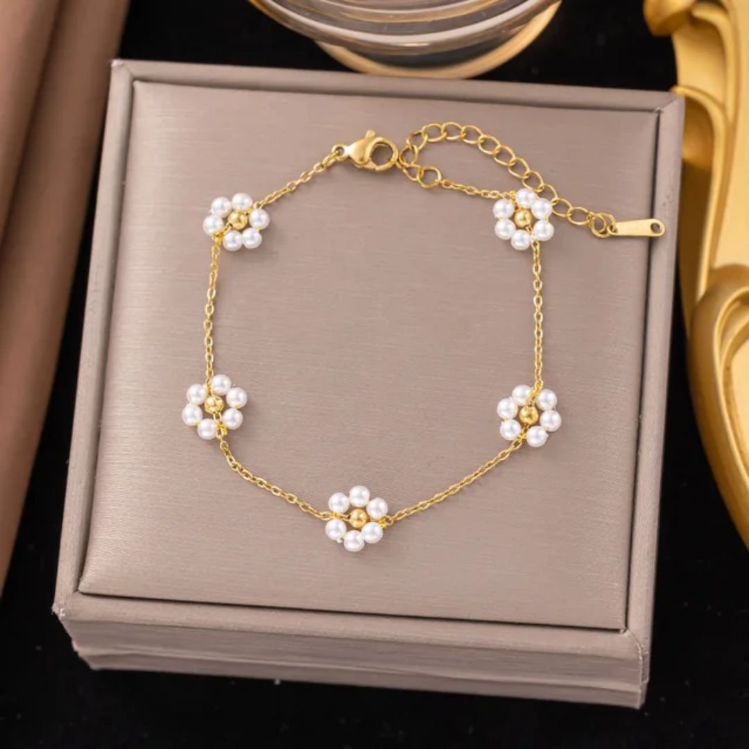 FlorRich Stylo Pearl Chain Bracelet
