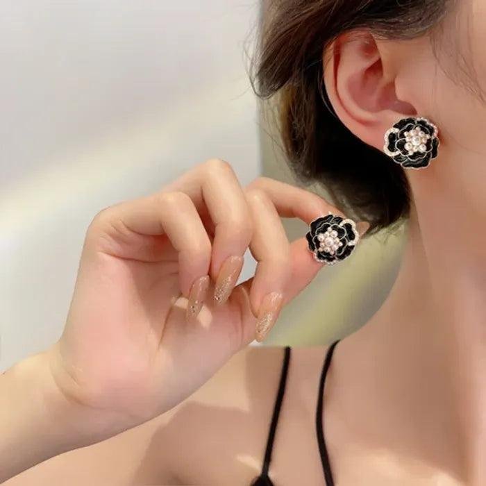 Velvet PetRich Stylo Earring